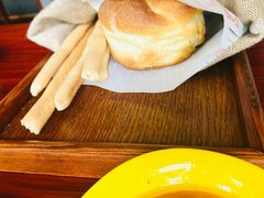 餐前面包-杭州西子湖四季酒店-WL BISTRO西湖餐厅(灵隐路店)