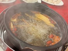 -花苑美食横琴生蚝火锅(拱北粤华路店)