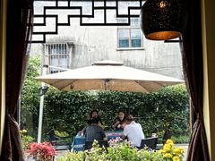 -小草屋轰趴馆别墅派对新场团建家庭聚会