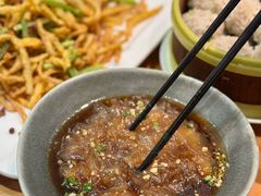 -莲餐厅·湖北菜·潜江小龙虾店(愚园路店)