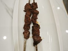 现烤羊肉串-伊祥·敦煌楼