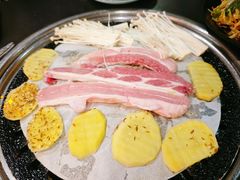 -牛味道炭火烤肉(湖前总店)