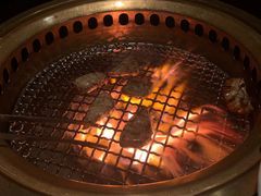 -山川小町·极番烧肉(新地假日广场店)