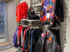 -adidas(正佳广场店)