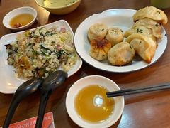 -舒蔡记生煎菜饭(云南中路店)