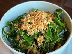 -Chom Cafe and Restaurant