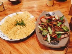 -郑件洋芋饭庄