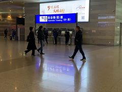 -虹桥火车站-停车场