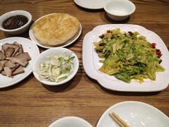 -李连贵酒家熏肉大饼(昆明街店)