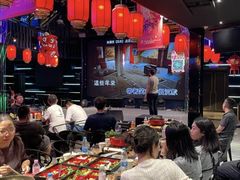 -VIVA·百人年会团建篮球场轰趴馆