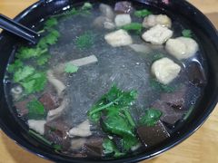 -百年尹氏汤包(环球美食荟店)