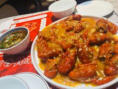 -李双猪·小龙虾·烧烤·羊肉煲(乐山店)
