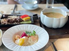 凤梨虾球-穹六人间 people 6(岳阳路店)