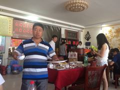 -溢心园香河肉饼总店