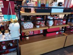 零售区-星巴克臻选(郑州中原万达店)