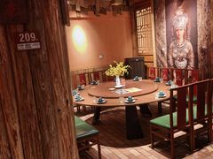 -老滇山寨•云南特色菜•地方菜•民族风情歌舞表演(金碧店)