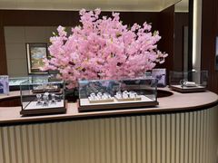 -亨吉利世界名表中心(群光店)