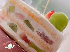 晴王葡萄无花果奶油蛋糕-black rainbow coffee