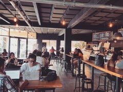 -Cha Café and Bistro