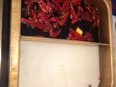 -尚尚仙·酸汤猪手·猪肚鸡火锅(华联万柳购物中心店)