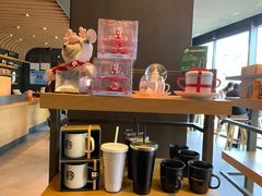 -星巴克(杭州桐庐利时广场店)