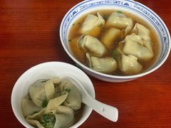 菜肉馄饨-古徽州馄饨店(宝安路店)