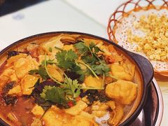 田螺鸭爪煲-正宗南铁拉叔沙煲螺·烧烤·秘制靓粥(南铁总店)