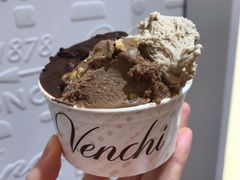 -VENCHI 闻绮(上海佛罗伦萨小镇店)