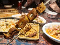 -乡村馕坑肉·烧烤·新疆菜·本地人更爱吃(阿勒泰首店)
