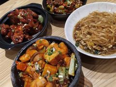 -小镇大厨新概念复合中餐厅(万达广场大连高新店)