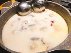 -煲宫猪肚鸡(昆山金鹰国际购物中心店)