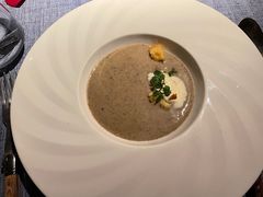 奶油蘑菇汤-弦月窗LUNETTE BY AMANDA(复兴路店)