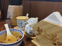 -蟹上黄·蟹黄面·江南糖水(人民广场店)
