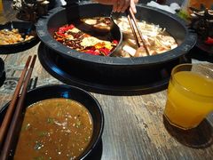 -销魂美蛙鱼头火锅(上海首店)