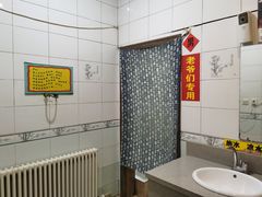 -快乐老家三鲜饺子东北菜(南六中路店)