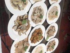 -天宜隆蘑菇宴火锅(石景山旗舰店)