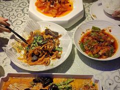 -巴特餐饮6加1音乐餐吧·新疆菜