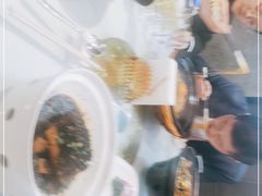 -阿瓦山寨·湘菜现炒·剁椒鱼头王(咸阳总店)