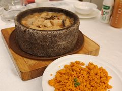 石锅海胆豆腐-品海楼·大连海胆锅贴馆(东港店)