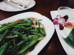 -Dang restaurant (patong phuket)