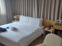 -北京国贸CBD华贸中心亚朵酒店
