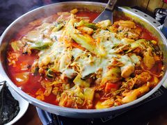 -亲昵春川鸡排(韩国美食街店)