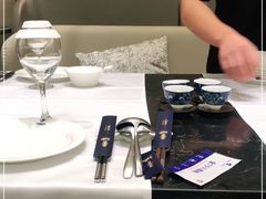 -红鼎豆捞·非遗鲍皇汤火锅(宝丰路店)