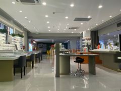 -镜客眼镜(浦江欢乐颂店)