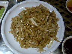 干炒牛河-老广酒楼(樱花店)