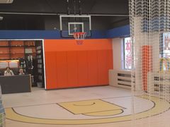 -悦动体能篮球羽毛球网球(三里河店)