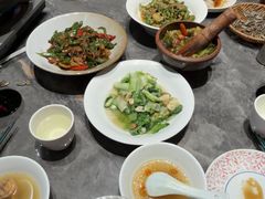 -黄弟大排档·湖南菜·小龙虾·小海鲜(凯旋北路店)