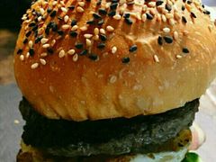 -HIGH FIVE哈福手工汉堡(桂林路店)