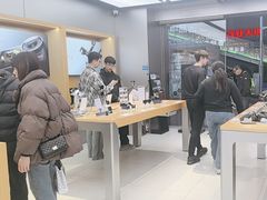 -DJI大疆(深圳华强北曼哈授权体验店)