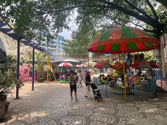 -顺德大良半月城游乐场